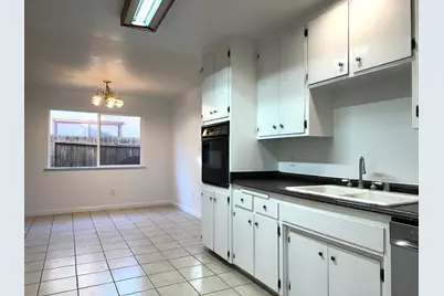 5815 Oakwood Drive, Marysville, CA 95901 - Photo 2