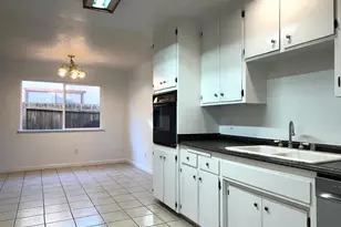 5815 Oakwood Dr, Marysville, CA 95901 - Photo 2