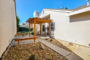9478 Dunkerrin Way, Elk Grove, CA 95758 - Photo 26