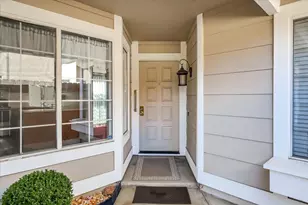 9478 Dunkerrin Way, Elk Grove, CA 95758 - Photo 4