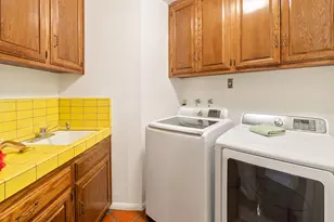 5957 Sarah Ct, Carmichael, CA 95608 - Photo 56