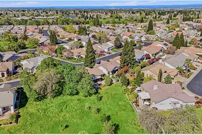 701 Rose Creek Court, Roseville, CA 95747 - Photo 36