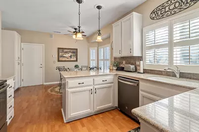 1663 Alex Way, Turlock, CA 95382 - Photo 14