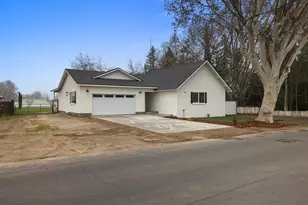 4449 E Zeering Rd, Denair, CA 95316 - Photo 2