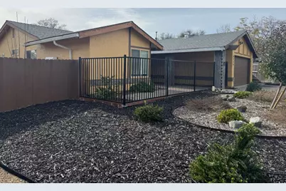 6249 Sunmist Way, Citrus Heights, CA 95621 - Photo 2