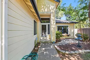 9481 Bowmont Way, Elk Grove, CA 95758 - Photo 2