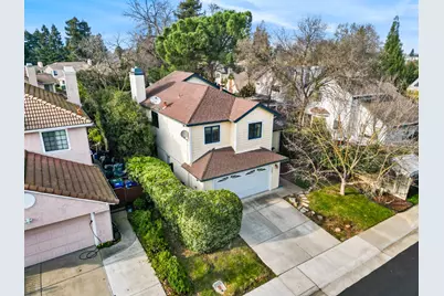 9481 Bowmont Way, Elk Grove, CA 95758 - Photo 8