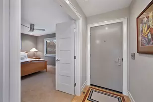 796 Woodside Ln E, Sacramento, CA 95825 - Photo 32