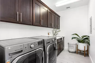 2365 Mendota Way, Roseville, CA 95747 - Photo 46