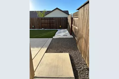 1816 E Knights Ferry Drive, Plumas Lake, CA 95961 - Photo 22