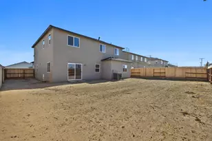 858 S Philip Ave, Fowler, CA 93625 - Photo 16