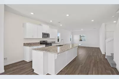 858 S Philip Avenue, Fowler, CA 93625 - Photo 2