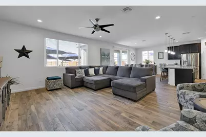 2014 Coffee Creek Way, Plumas Lake, CA 95961 - Photo 16