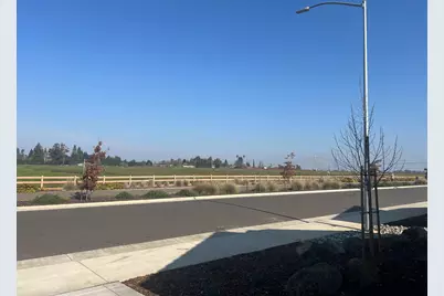 9017 Elliott Springs Drive, Elk Grove, CA 95624 - Photo 4