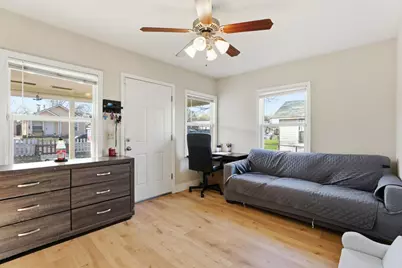 277 Santiago Avenue, Sacramento, CA 95815 - Photo 26