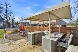 277 Santiago Ave, Sacramento, CA 95815 - Photo 34