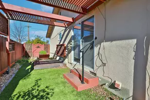 8625 Midfield Way, Sacramento, CA 95826 - Photo 32