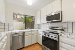 524 Hartnell Pl, Sacramento, CA 95825 - Photo 10