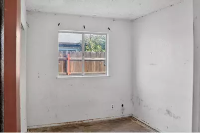 1372 E Laroda Circle, Reedley, CA 93654 - Photo 14