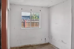 1372 E Laroda Cir, Reedley, CA 93654 - Photo 14