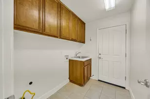 6041 Lockridge Dr, Granite Bay, CA 95746 - Photo 52