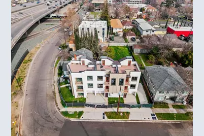 2031 30th Street, Sacramento, CA 95817 - Photo 4