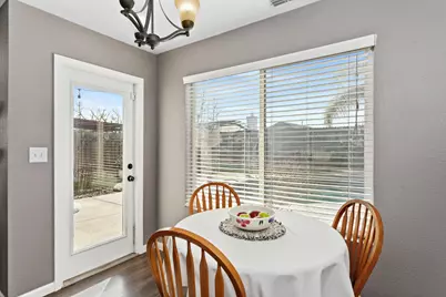 8422 Heritage Hill Drive, Elk Grove, CA 95624 - Photo 10