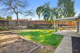 7104 Reyn Oaks Way, Sacramento, CA 95842 - Photo 26