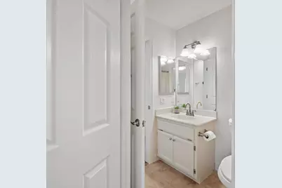 7104 Reyn Oaks Way, Sacramento, CA 95842 - Photo 20