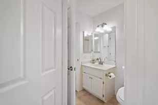 7104 Reyn Oaks Way, Sacramento, CA 95842 - Photo 20