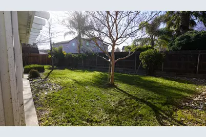 8495 Zinnia Way, Elk Grove, CA 95624 - Photo 48
