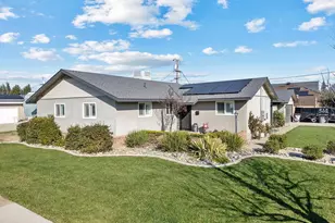 1320 Walnut, Oakdale, CA 95361 - Photo 2