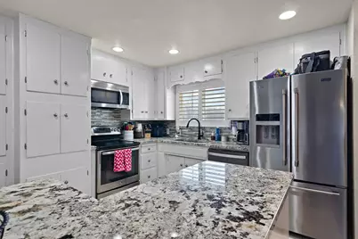 1320 Walnut, Oakdale, CA 95361 - Photo 12