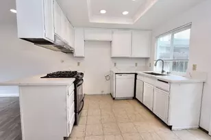 9385 Mira Del Rio Dr, Sacramento, CA 95827 - Photo 12