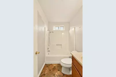 1435 Hammatt Avenue, Livingston, CA 95334 - Photo 22