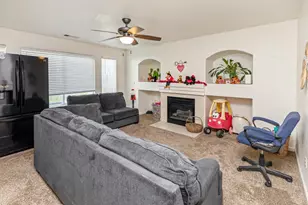 1151 Mazatlan Pl, Merced, CA 95348 - Photo 10