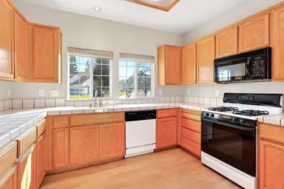 1232 Hollenbeck Court, Oakdale, CA 95361 - Photo 10