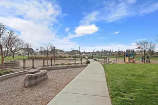 612 Chagall Ln, Stockton, CA 95209 - Photo 34