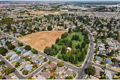 1053 Westward Way, Sacramento, CA 95833 - Photo 34