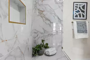 2153 Perkins Way, Sacramento, CA 95818 - Photo 18