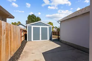2153 Perkins Way, Sacramento, CA 95818 - Photo 28