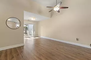 6728 Palmtree Ct, Fair Oaks, CA 95628 - Photo 8