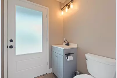 877 Shull Place, Stockton, CA 95209 - Photo 32