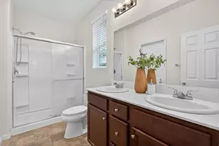 9944 Asilomar Ln, Elk Grove, CA 95757 - Photo 16