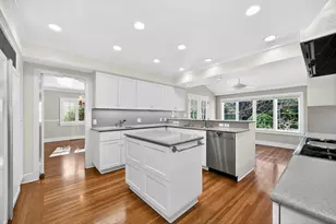 1020 46th St, Sacramento, CA 95819 - Photo 12