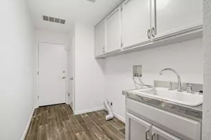 3913 Viader Dr, Modesto, CA 95356 - Photo 32