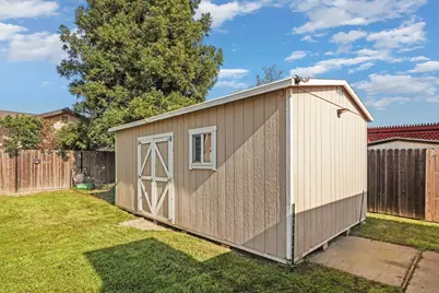 733 Prairie Court, Galt, CA 95632 - Photo 34
