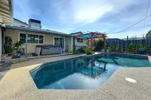 10825 Walnutwood Way, Rancho Cordova, CA 95670 - Photo 2