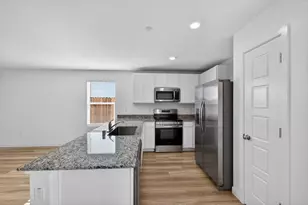 7478 Chadbourne Wy, Sacramento, CA 95829 - Photo 14