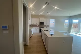 9001 Elliott Spgs Dr, Elk Grove, CA 95624 - Photo 10